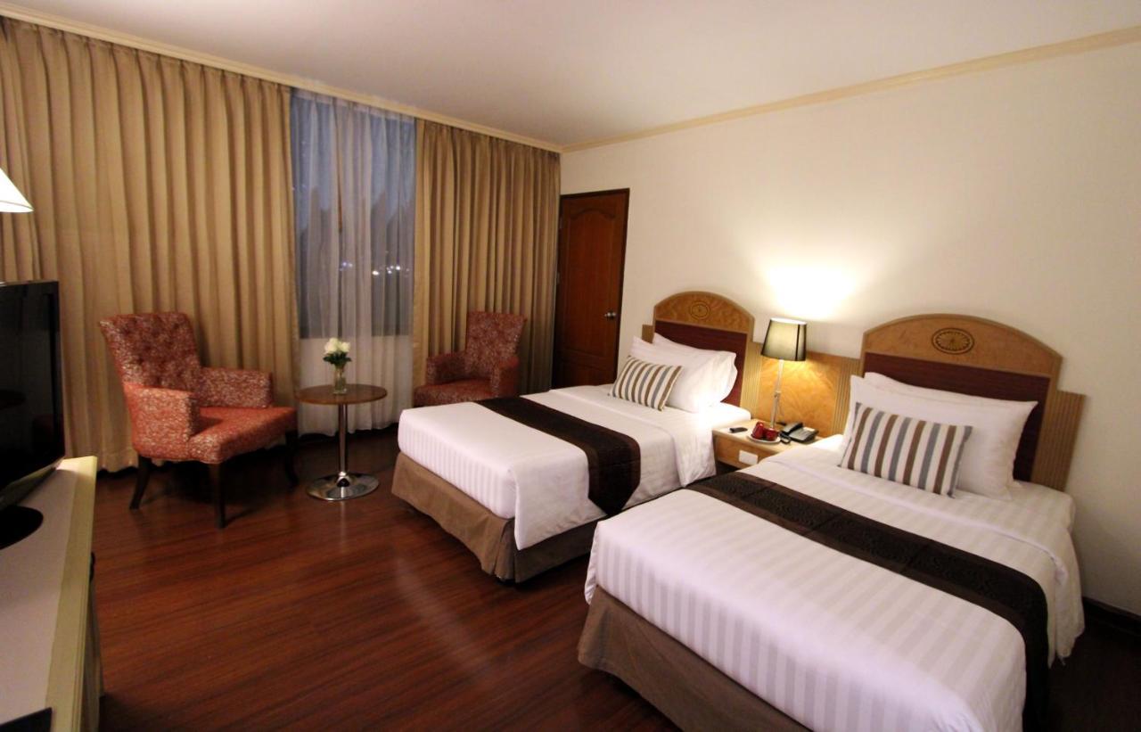 Grand Tower Inn Rama 6 Бангкок Экстерьер фото